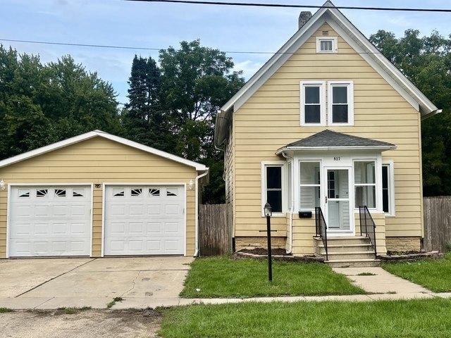 House for sale in Belvidere, Boone County