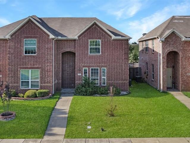 House for sale in Grand Prairie, Texas