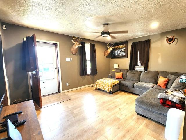 House for sale in Atlasburg, Pennsylvania