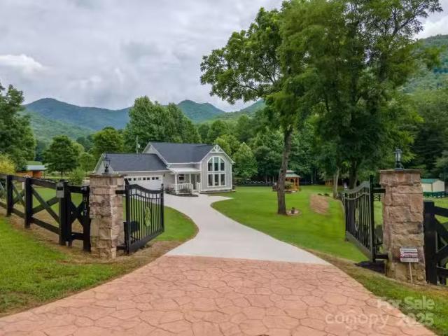 House for sale in Brevard