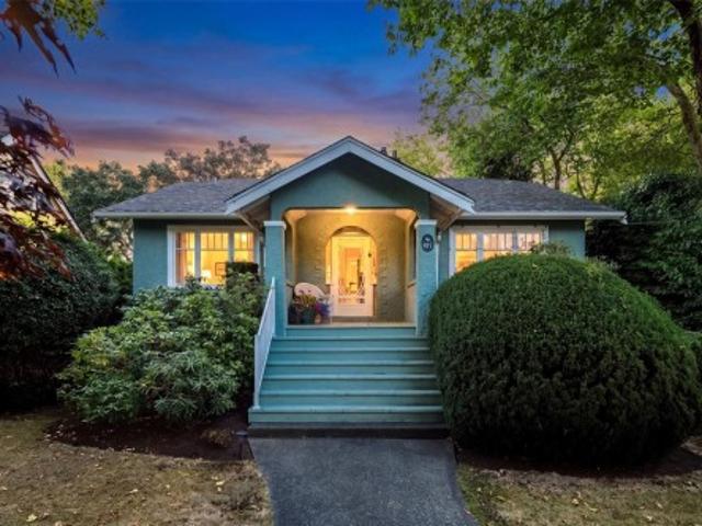 House for sale in Oak Bay, British Columbia