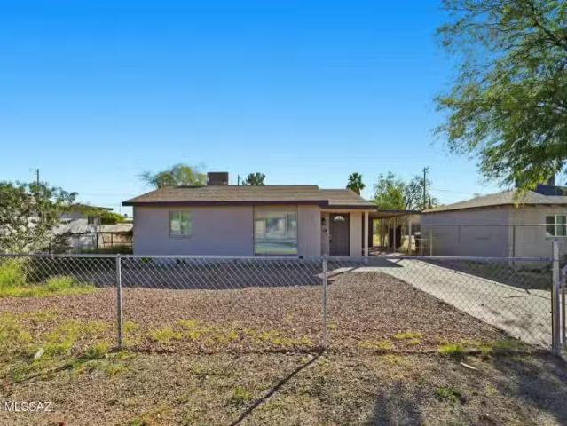 House for rent in Miracle Manor, Tucson