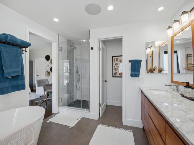 Property for sale in Canoga Park, California