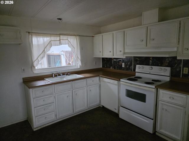 House for sale in Oregonia