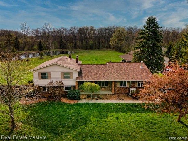 House for sale in Flushing, Michigan