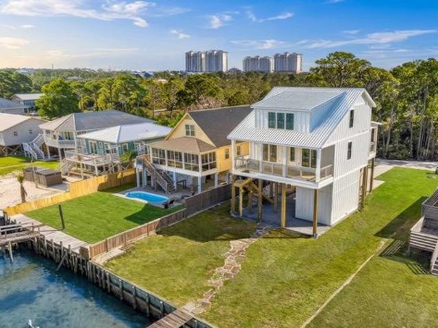 House for sale in Gulf Shores, Alabama