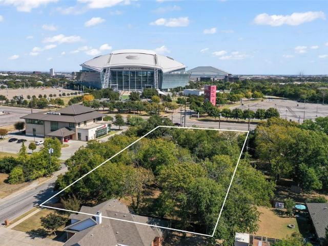 Land for sale in Arlington, Texas