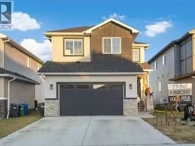 House for sale in Strathmore, Alberta