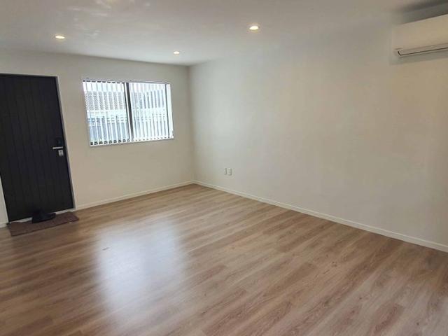 House for rent in Blockhouse Bay, Oroua County