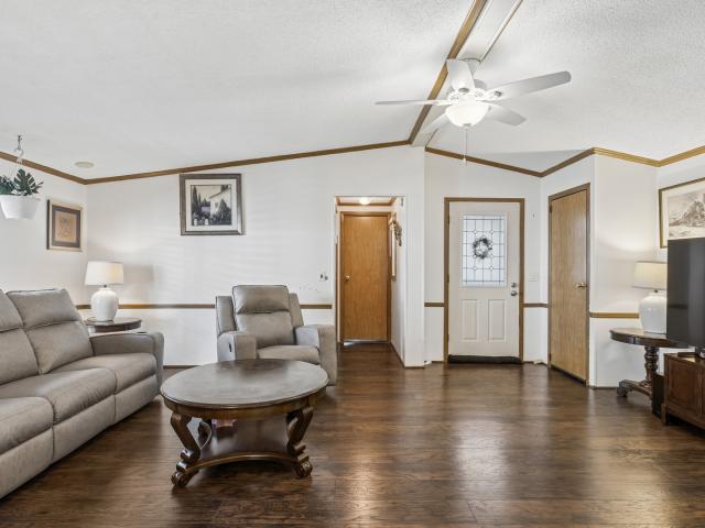 House for sale in Mchenry, Illinois