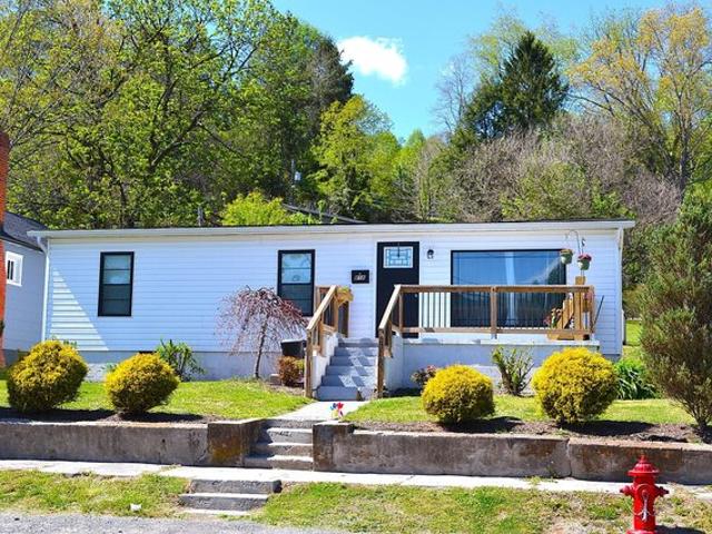 House for sale in Ronceverte, West Virginia