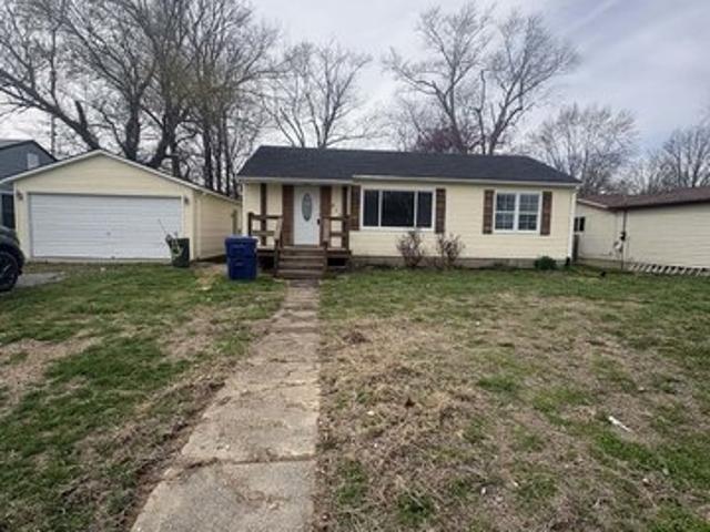 House for sale in Carmi, Illinois