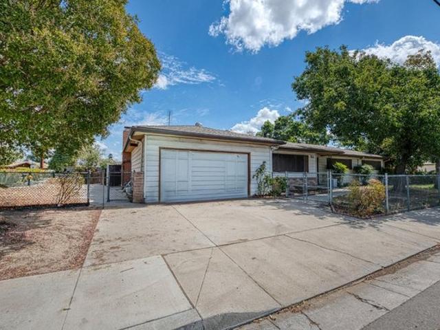 House for sale in Kerman, California