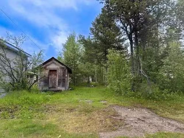 House for sale in Blue River, British Columbia