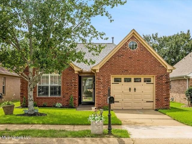 House for sale in Nesbit, Mississippi