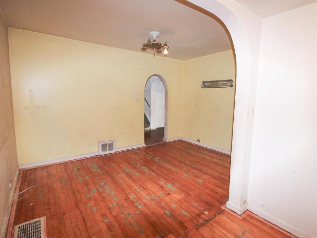 House for sale in Chisholm