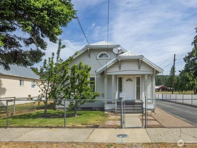 House for sale in Cle Elum, Washington