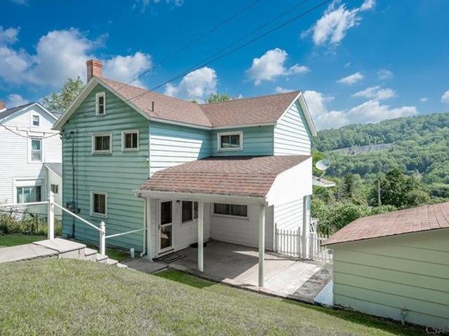House for sale in Atlas, Pennsylvania