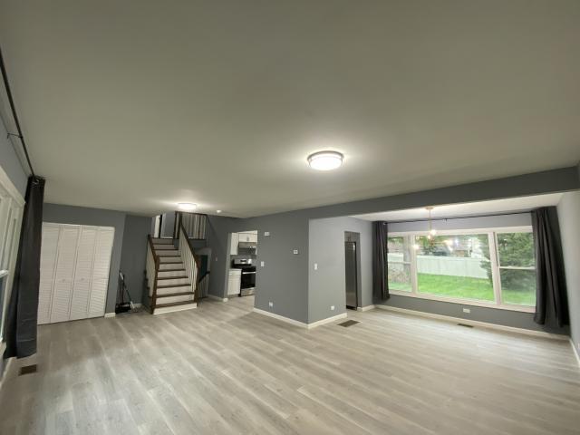 Property for rent in Downers Grove, Illinois