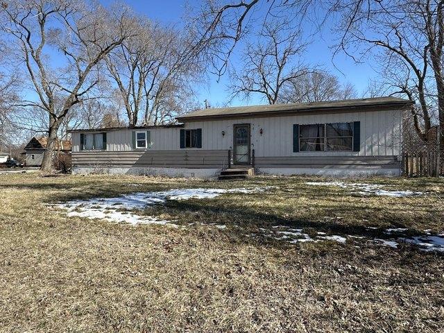 House for sale in Whiteside, Illinois