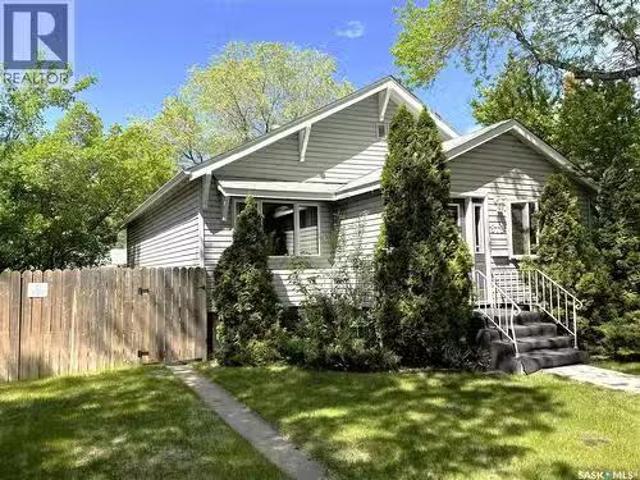 House for sale in Saskatoon, Saskatchewan