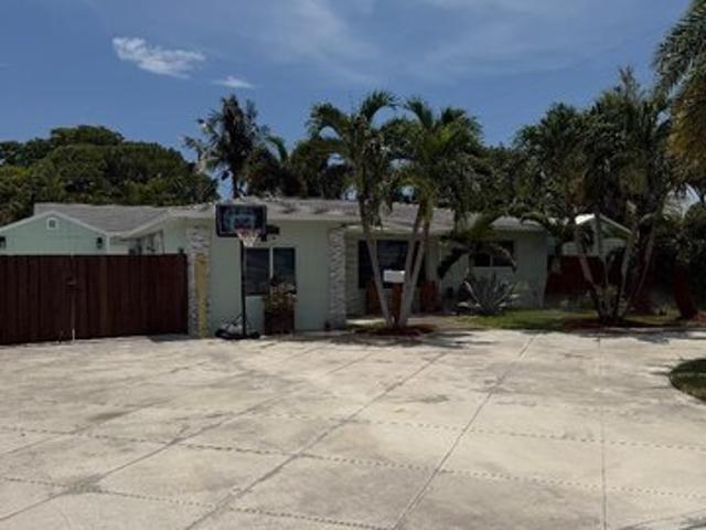 House for sale in Lake Park, Florida
