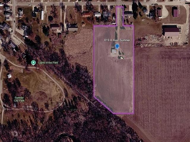 Land for sale in Sumner, Iowa