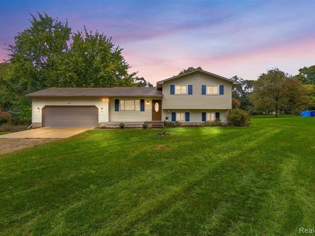 House for sale in Fenton, Genesee County