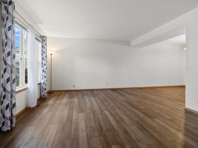 House for sale in Mchenry, Illinois