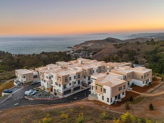 Condo for sale in San Mateo, California