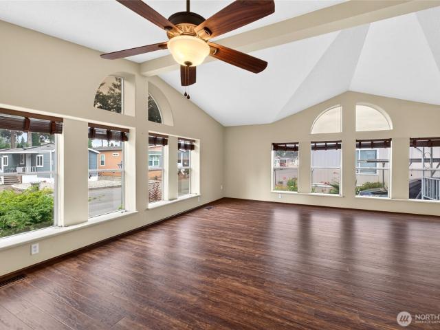House for sale in Enumclaw, Washington