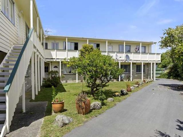 Apartment for sale in Days Bay, Wellington