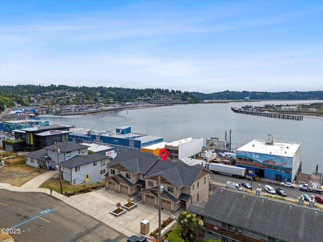Townhouse for sale in Newport, Lincoln County
