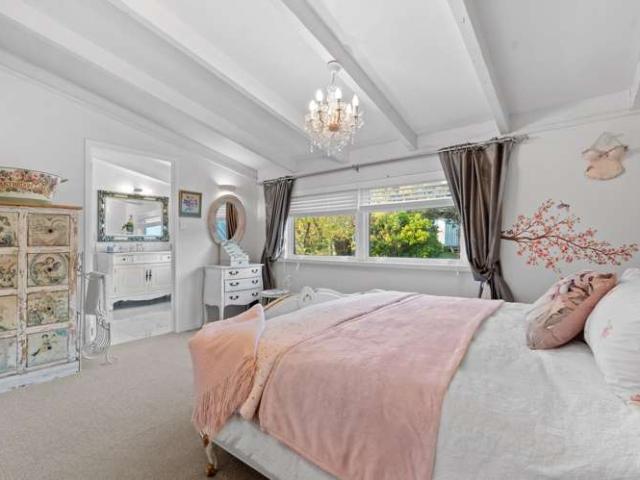 House for sale in Whangaparaoa