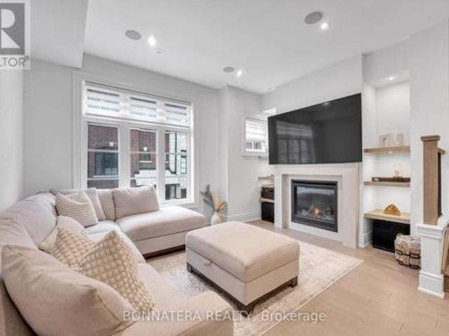 Townhouse for sale in Mississauga, Ontario