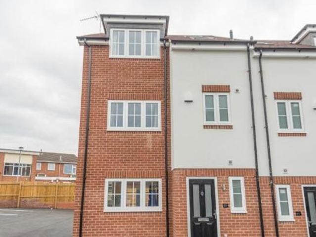 House for rent in Green Close, Warwickshire