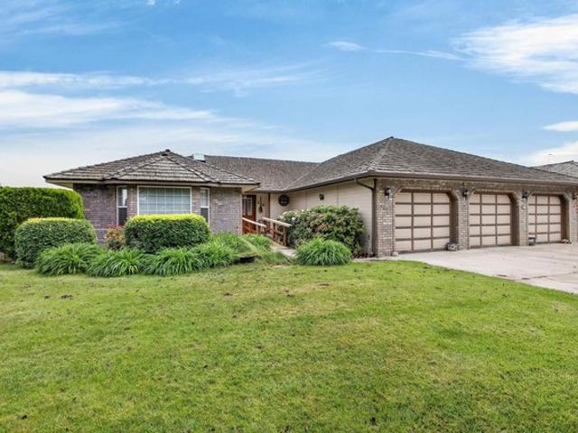House for sale in Zillah, Washington