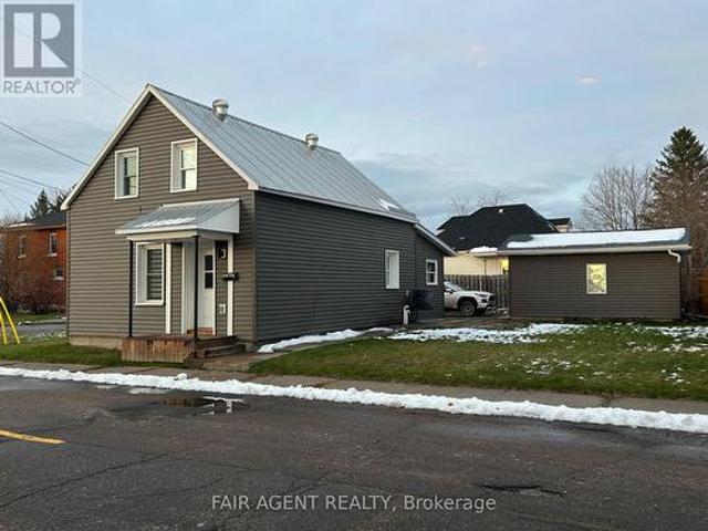 House for sale in Renfrew, Ontario