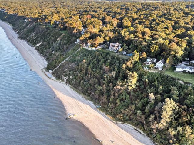 House for sale in Wading River, New York