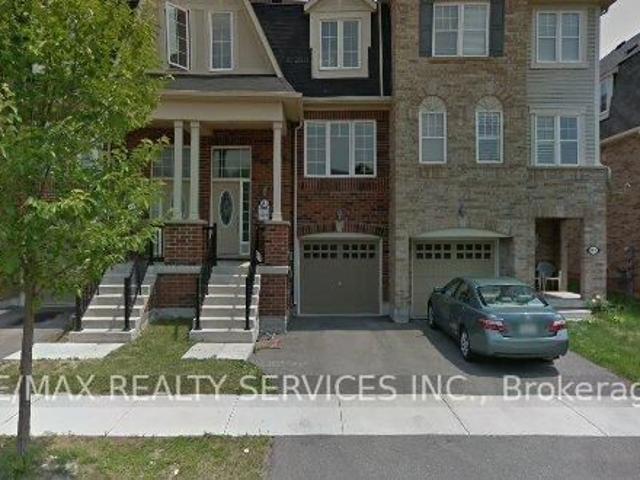 Townhouse for sale in Woburn, Ontario