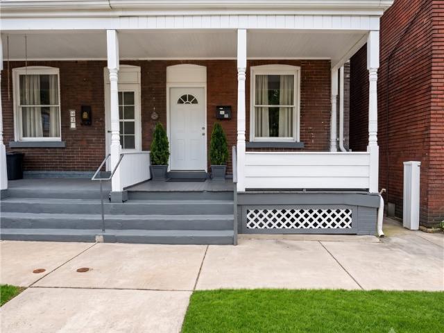 House for sale in Leetsdale, Pennsylvania