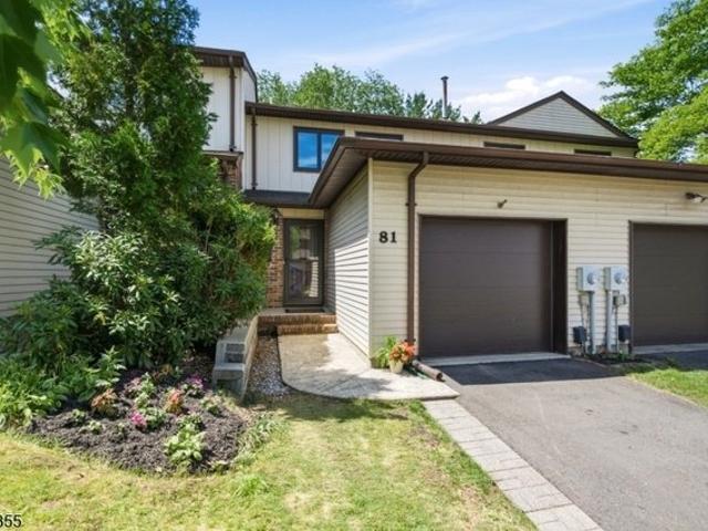 Townhouse for sale in Raritan, New Jersey
