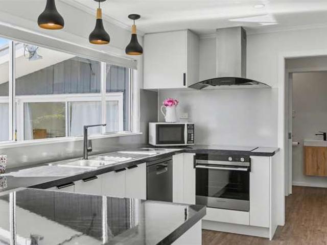 House for sale in Fairdown, West Coast