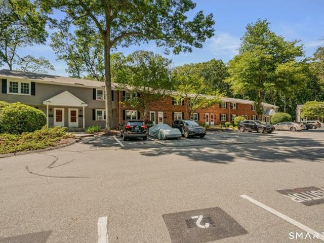 Townhouse for sale in East Lyme, Connecticut
