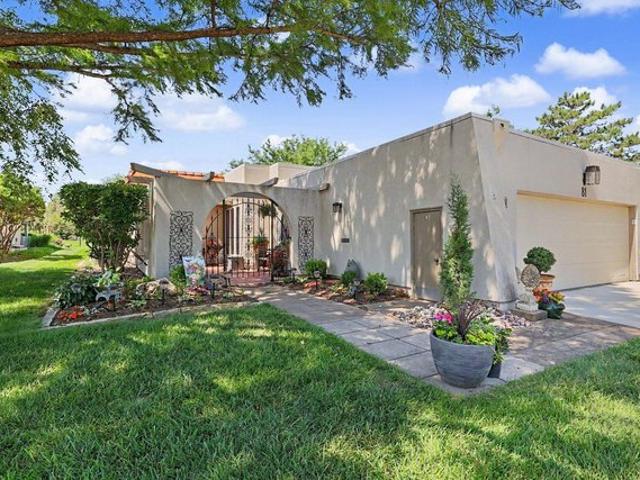 Condo for sale in Kansas