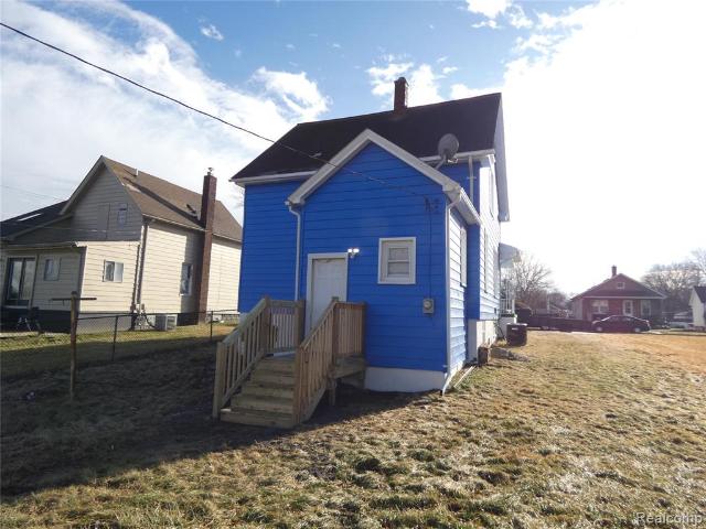 House for sale in Mount Clemens, Macomb County