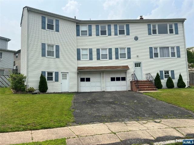 Duplex for rent in Elmwood Park