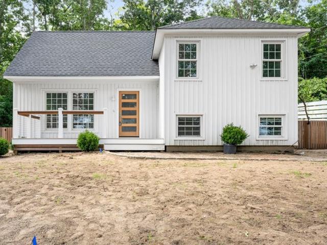 House for sale in Wainscott, New York