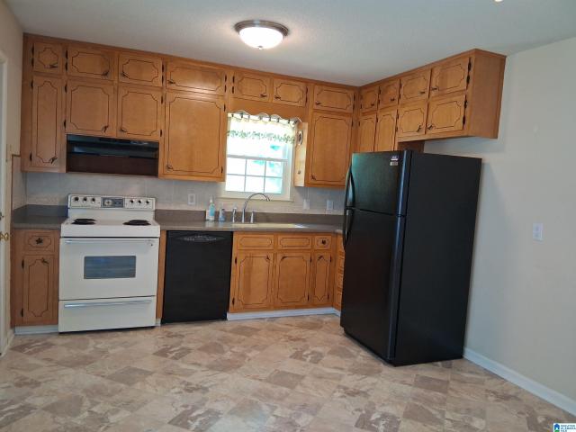 House for sale in Locust Fork, Blount County