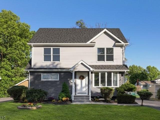 House for sale in Clark, New Jersey